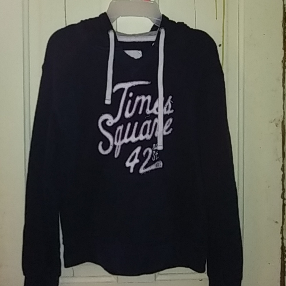 Navy blue Aéropostale pullover hoodie